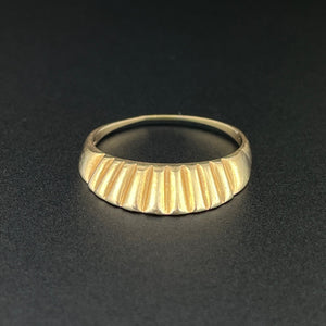 Vintage Sculpted 14K Gold Scallop Ring, Sz 7 1/4 - Boylerpf
